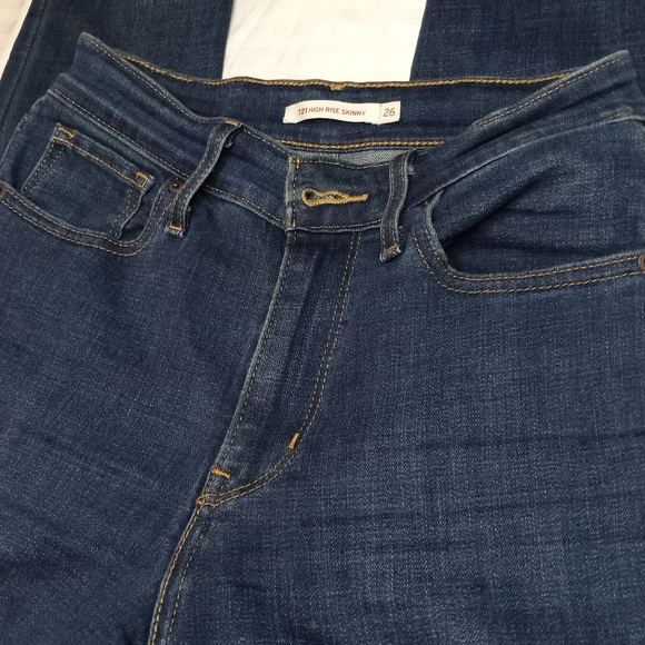 Levi's Skinny Jeans - Picture 4 of 5